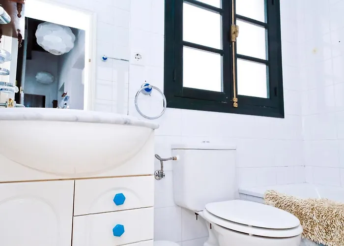 Centro De Y Playa * كاديز